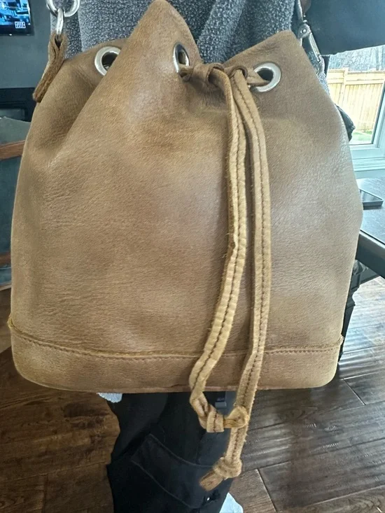 roots Drawstring Bucket Bag - Picture 5 of 9